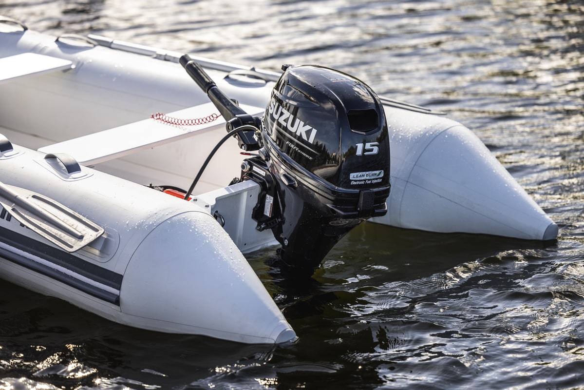 Suzuki 15 HP Outboard Motor - Model DF15AS5